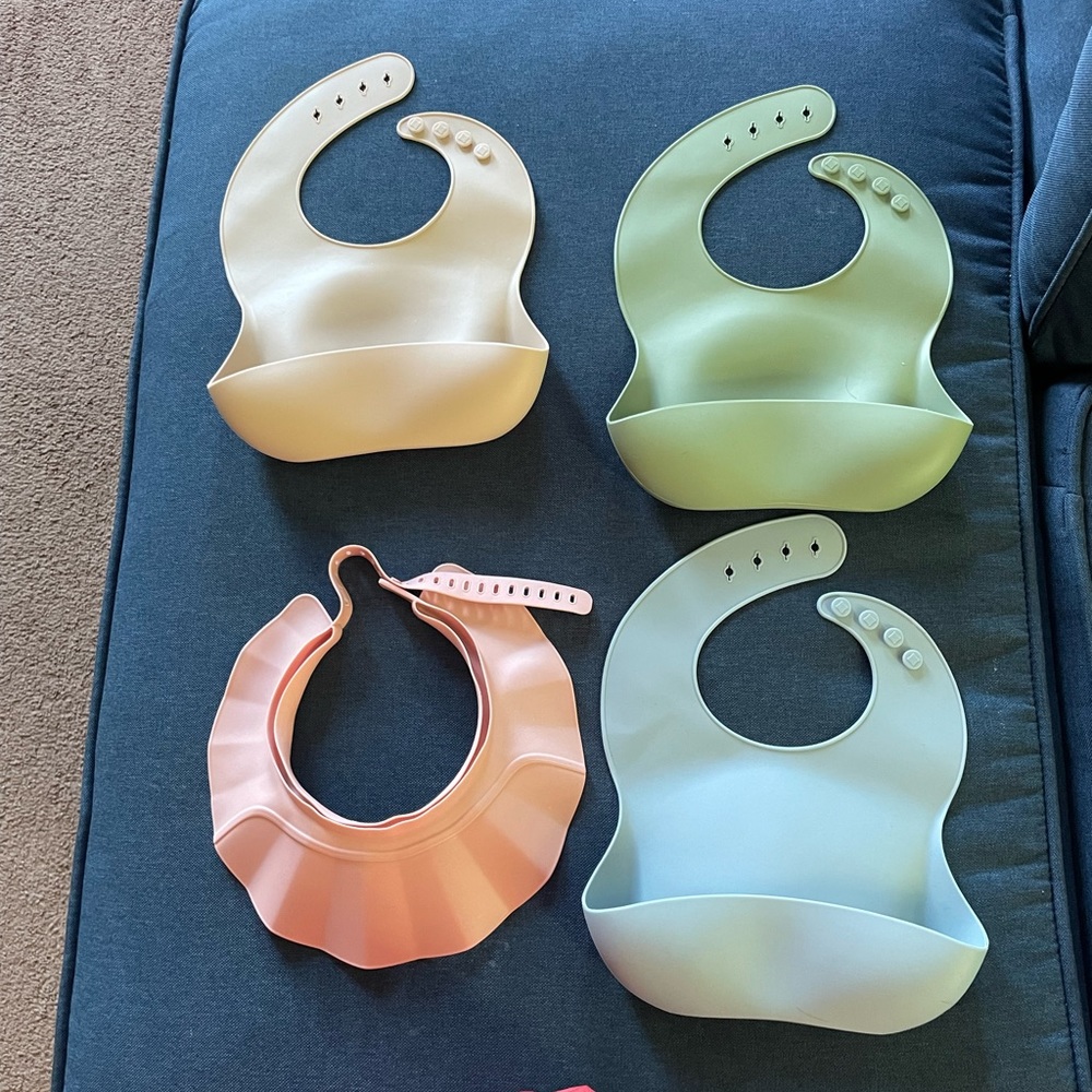 Amazon baby bibs with catch / headband for baby bath tub to keep water off face